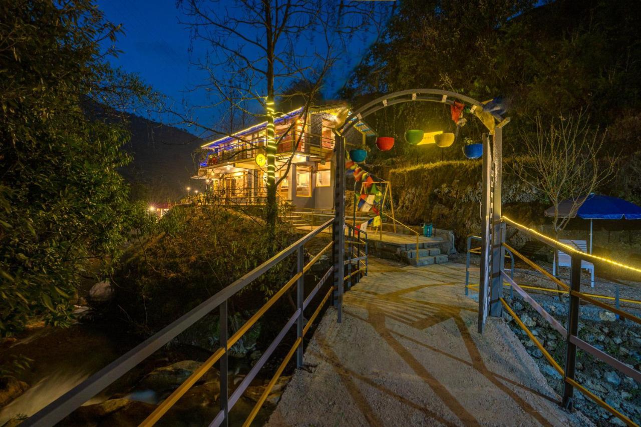 The Hosteller Mussoorie By The Streamside, Kempty Eksteriør bilde