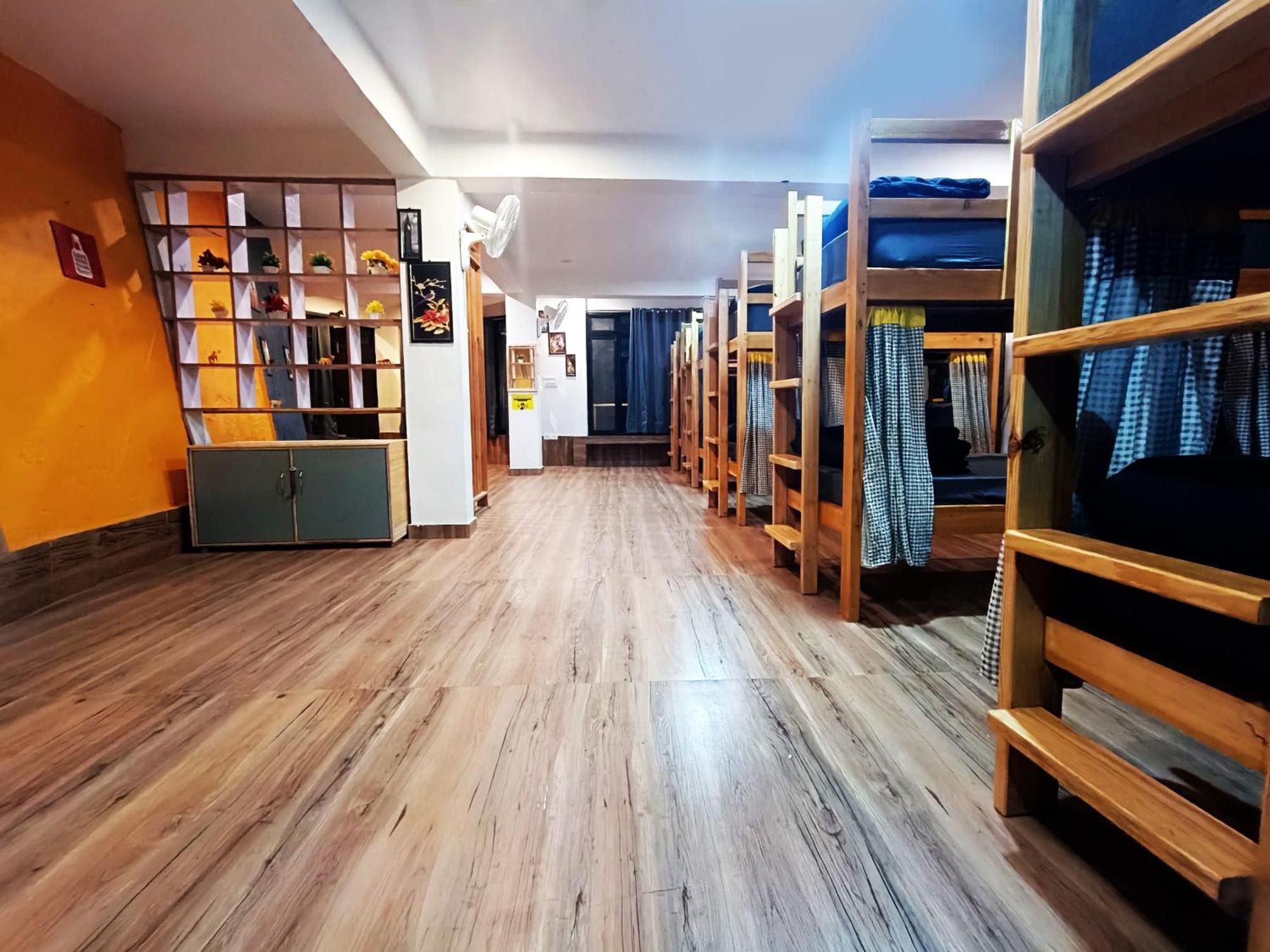 The Hosteller Mussoorie By The Streamside, Kempty Rom bilde